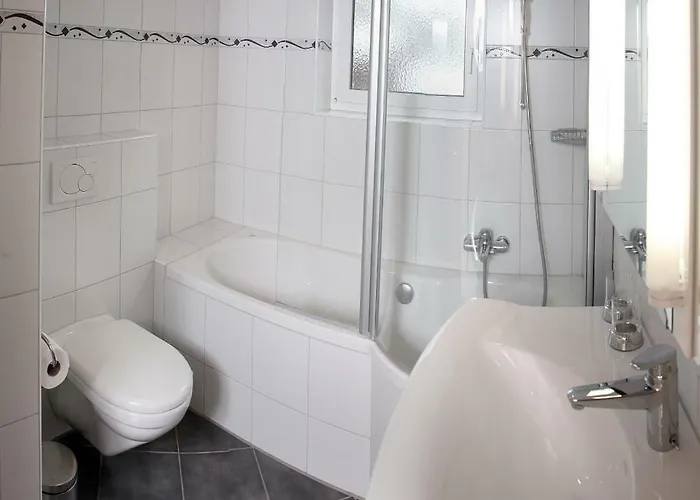 Haus Kandahar * زيرمات